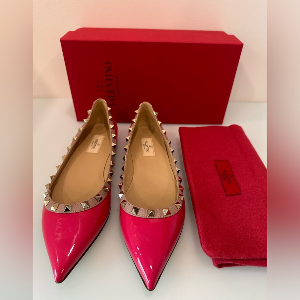 NEW AUTHENTIC VALENTINO GARAVANI Patent Leather Studded Accents Ballet Flats
